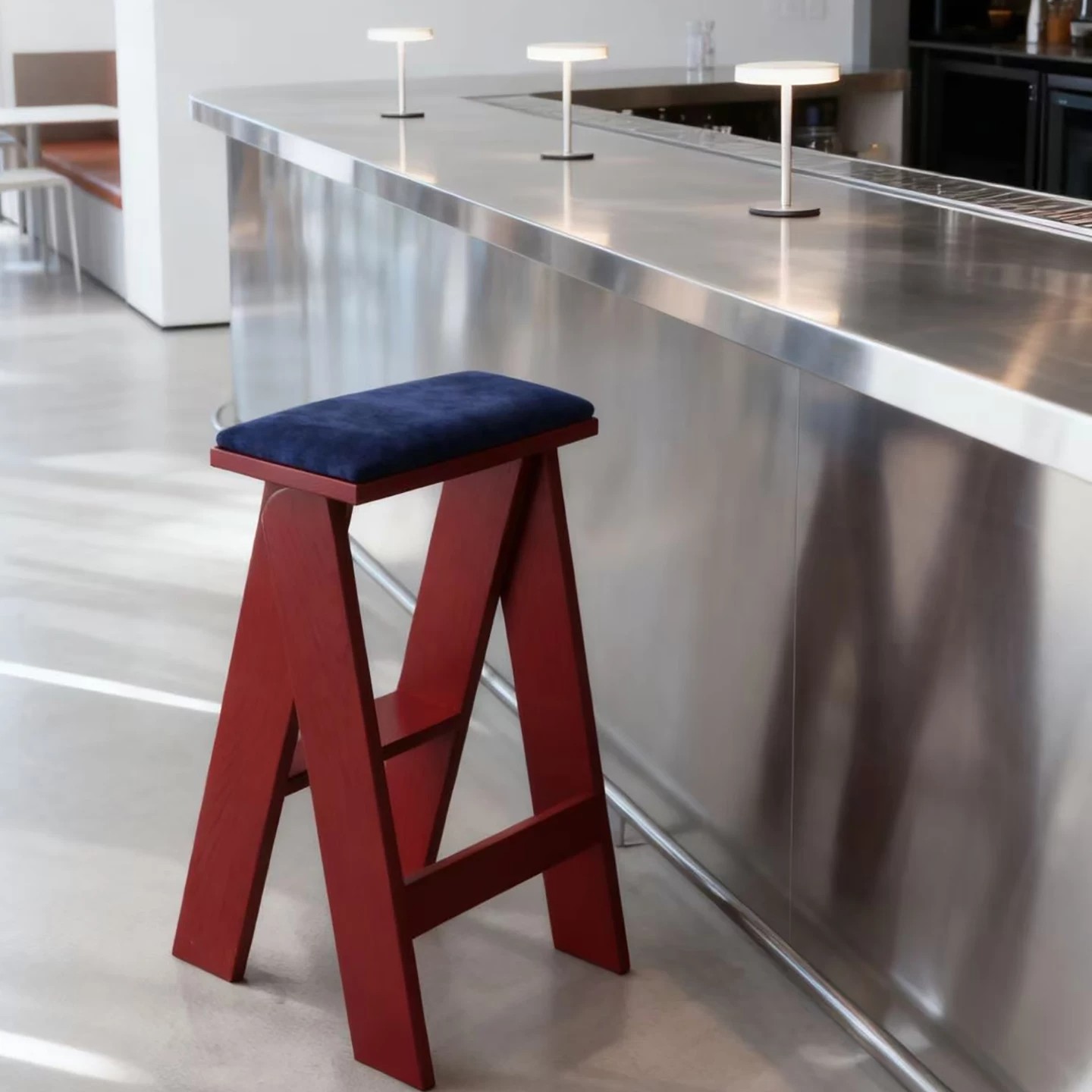 Tabouret de bar moderne pliabl - Commercial Kitchen Design avis et prix