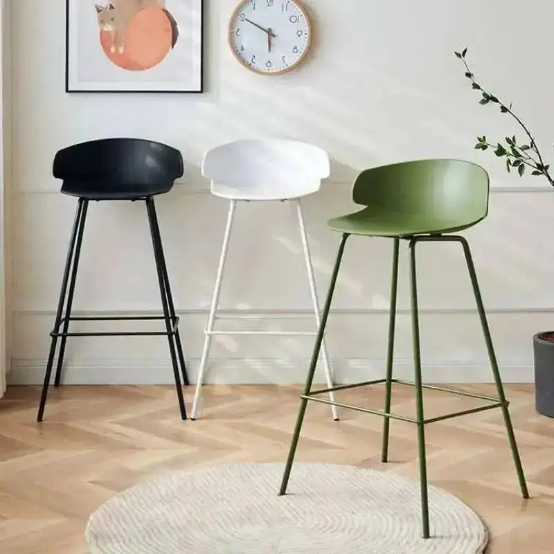 Chaises de bar et de salle à m - Commercial Kitchen Design avis et prix